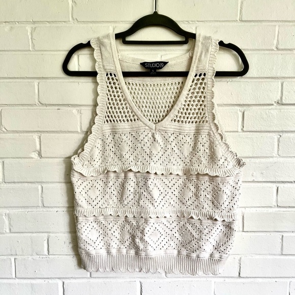 Studio 19 Tops - Studio 19 Ivory/Cream Crochet Sleeveless Top, SZ L EUC